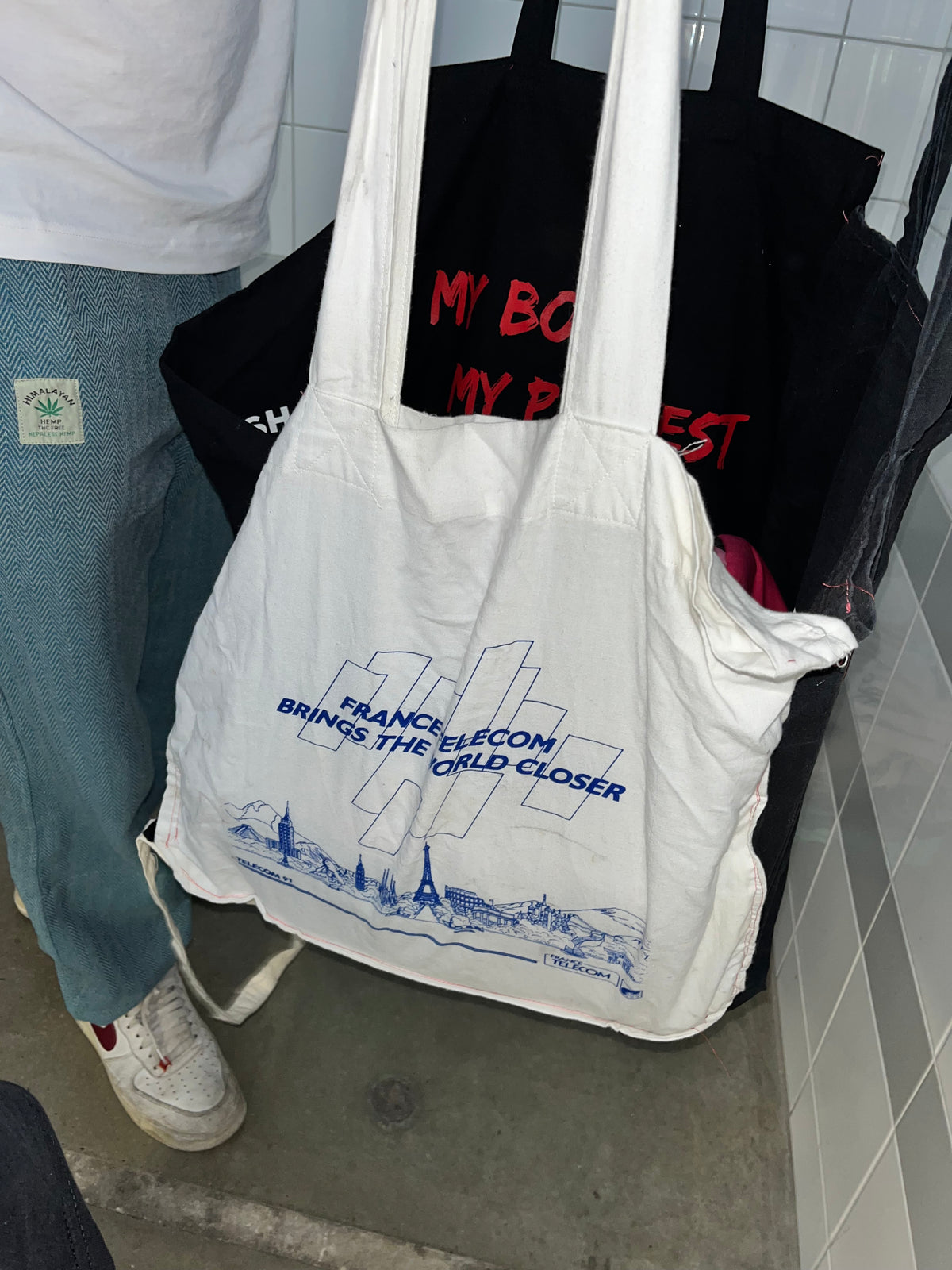 6xl tote my body my patta