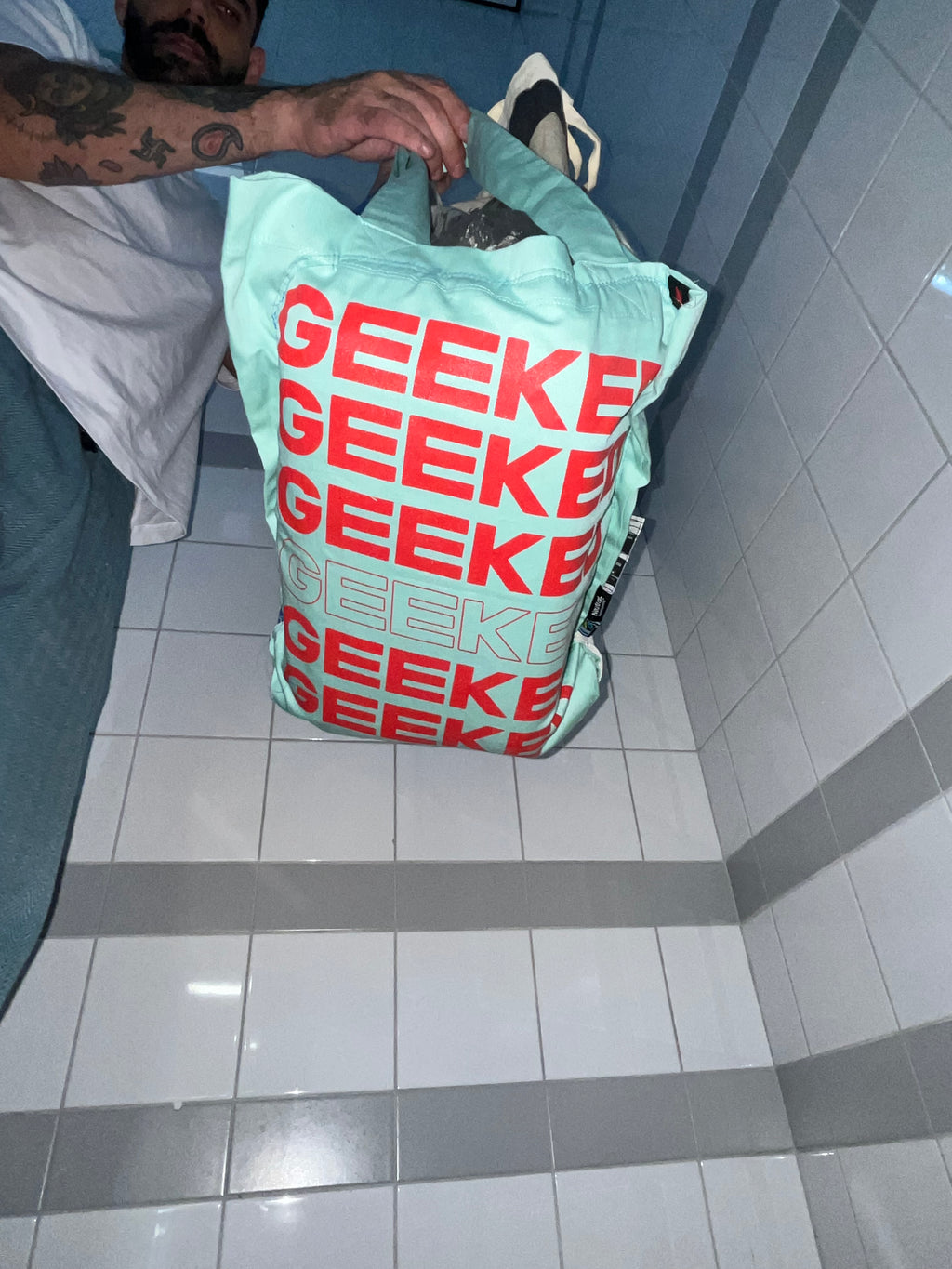 6xl arigato tote