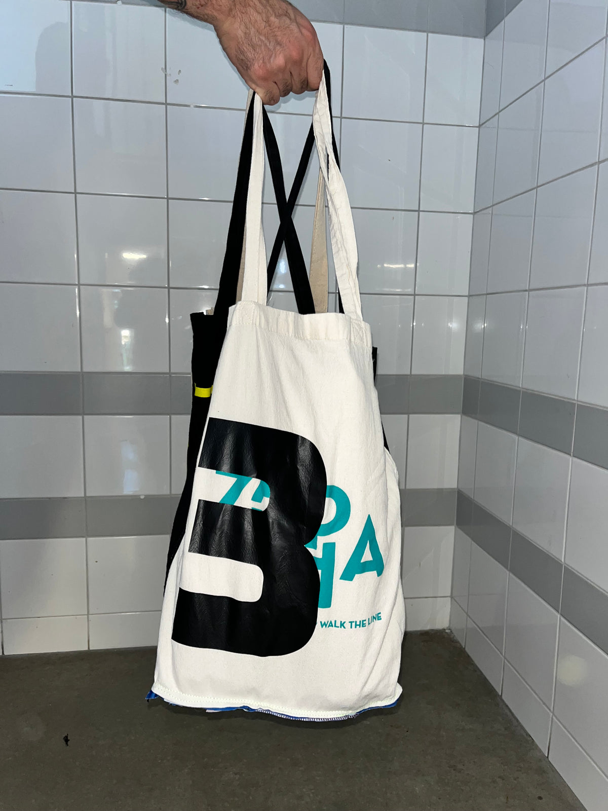6xl kelly family tote