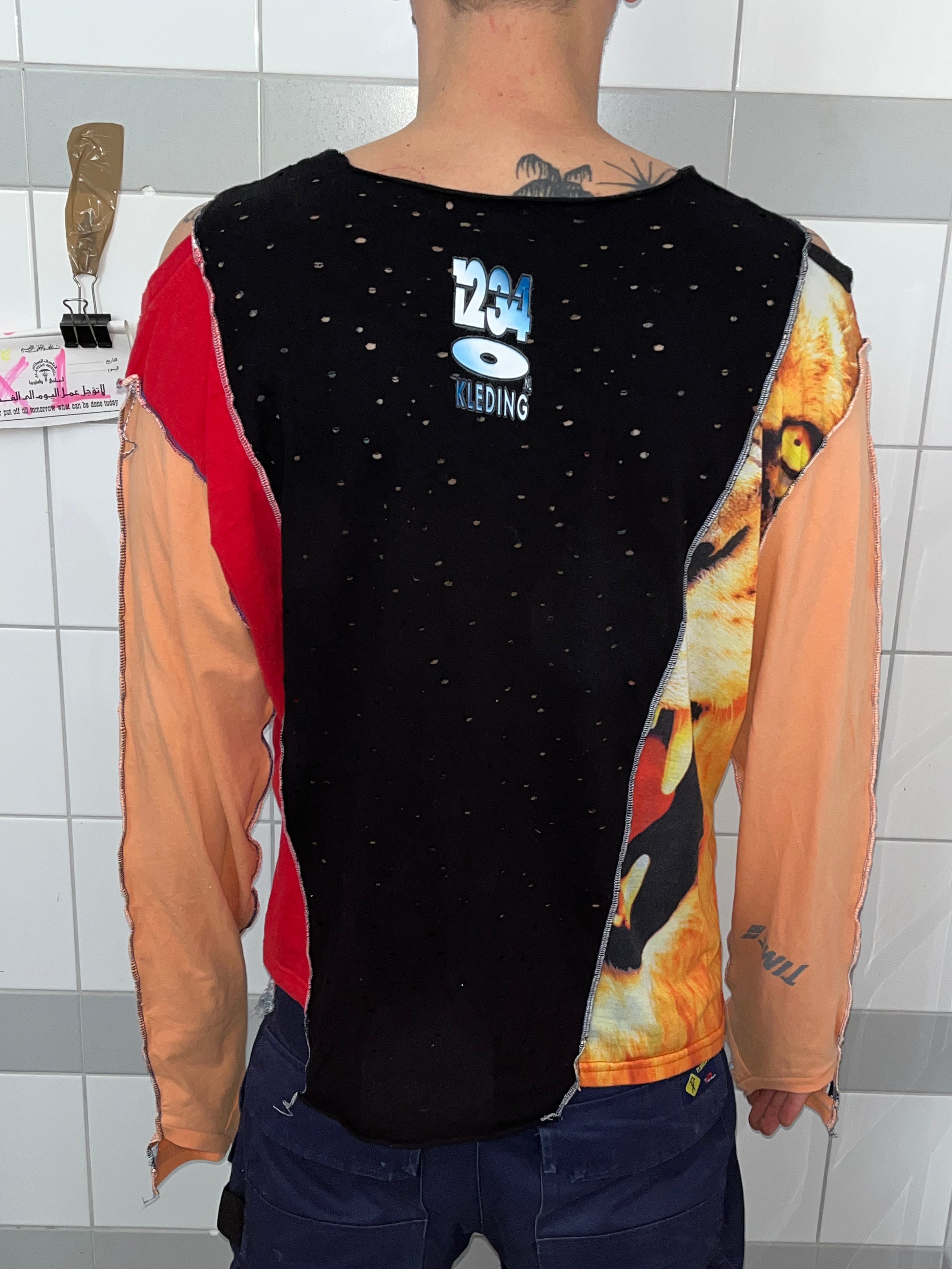 shoulders longsleeve